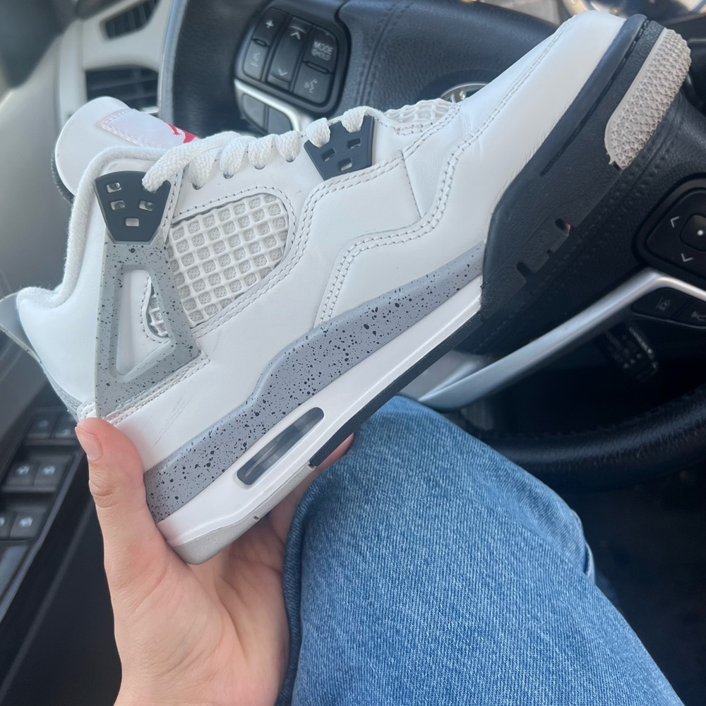 Jordan 4s - White cement